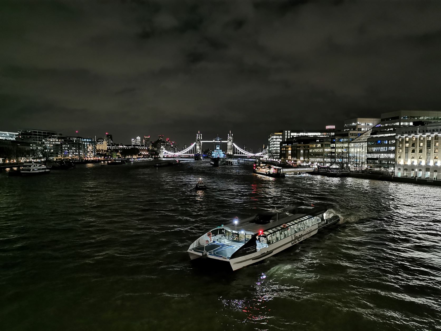 tower bridge london traveladdict