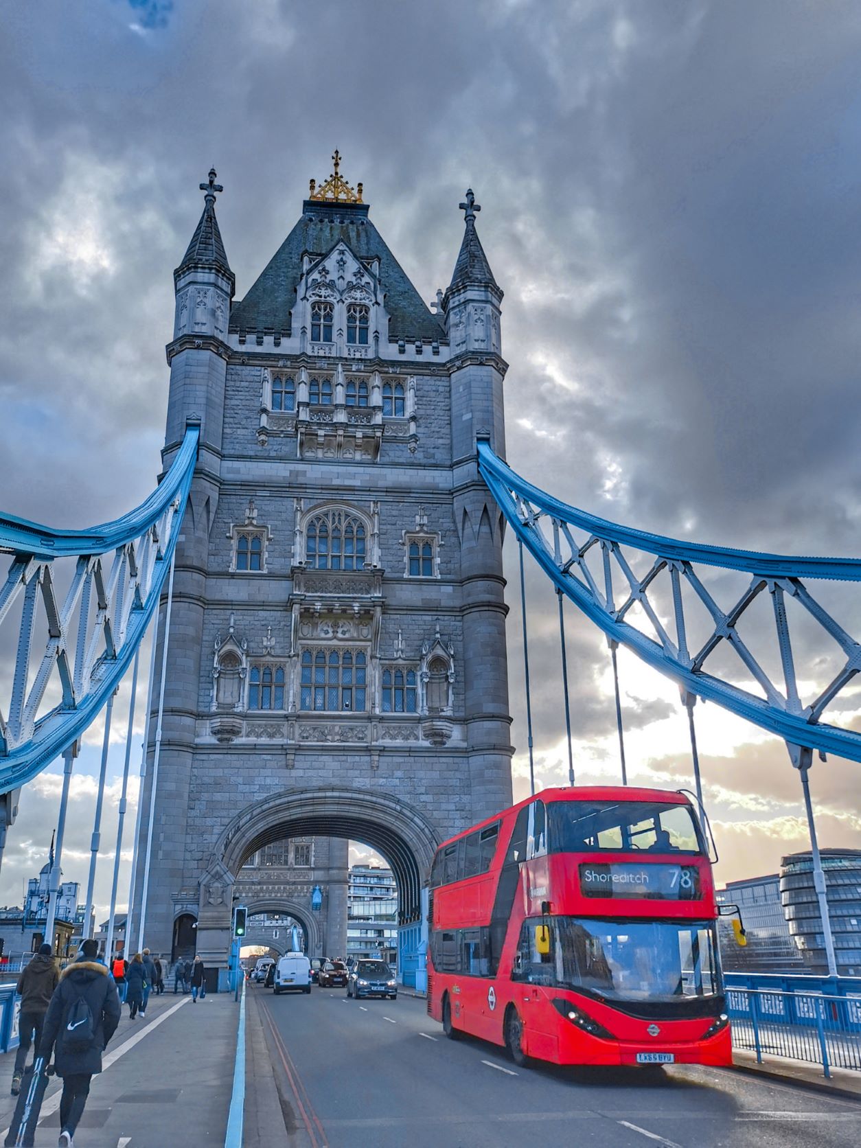 tower bridge london traveladdict